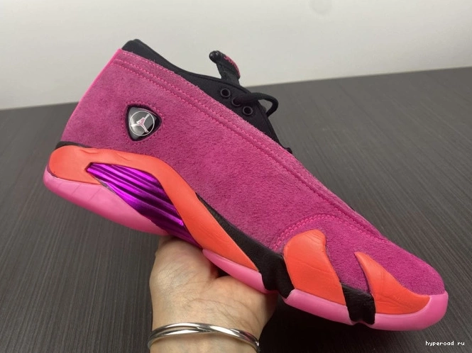 DH4121-600 (W) Pink 14 Jordan Shocking Low Retro 0527